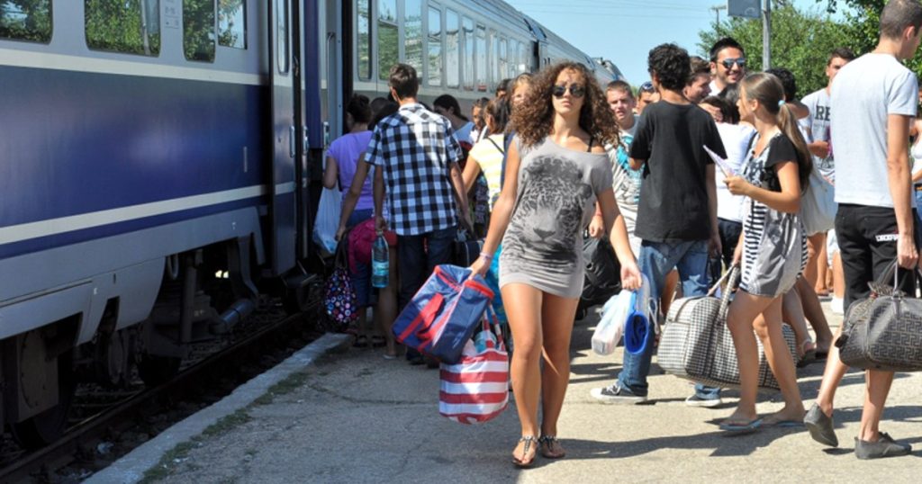 CFR avertizează că sunt posibile întârzieri ale trenurilor din cauza caniculei