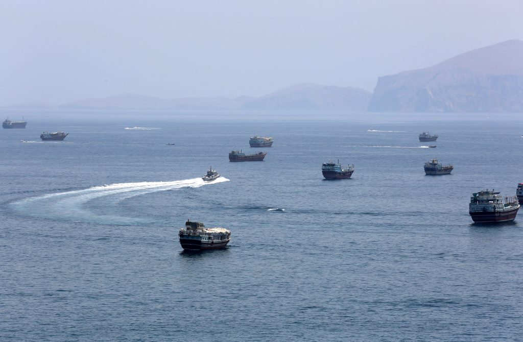 Tensiuni în Strâmtoarea Ormuz: Iranul revendică din nou controlul traficului maritim. Reacția SUA