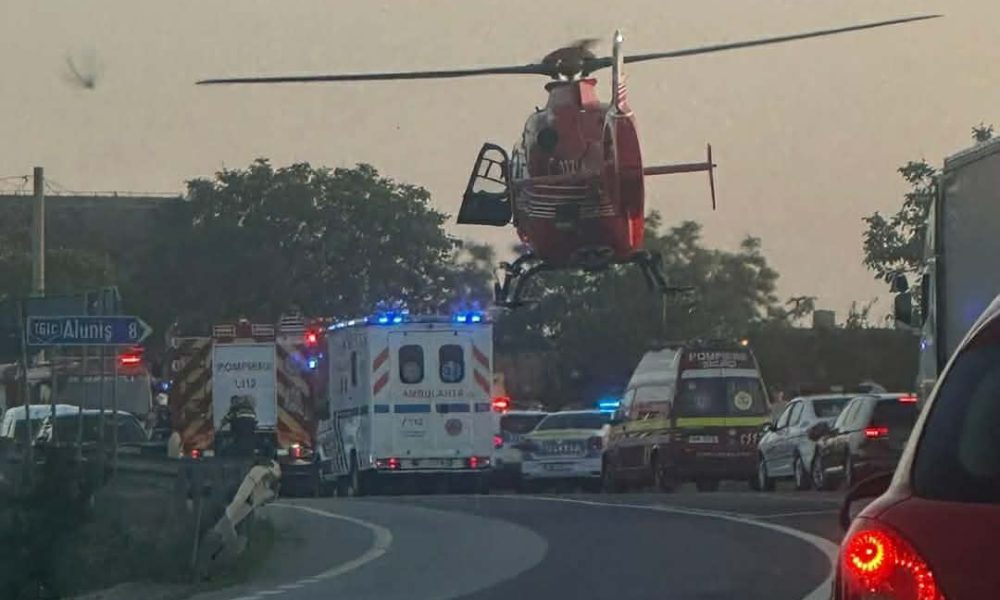 Accident grav pe DN1C, la Iclod. Patru persoane au fost rănite după ce un șofer a pătruns pe contrasens
