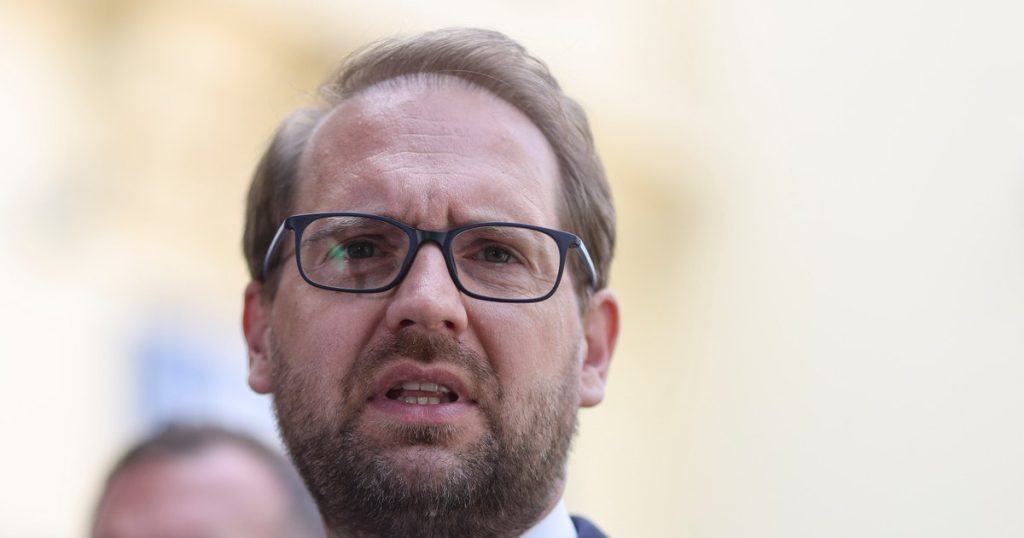 Dominic Fritz: „AUR primește misiunea să salveze chiar PSD-ul. Trebuie să-l facă pe Sorin Grindeanu premier”