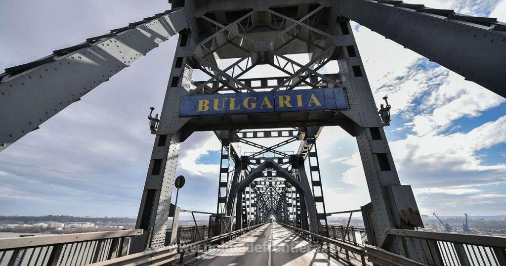 Circulația rutieră pe Podul Prieteniei Giurgiu – Ruse revine la normal. Lucrările de reparaţie au fost finalizate