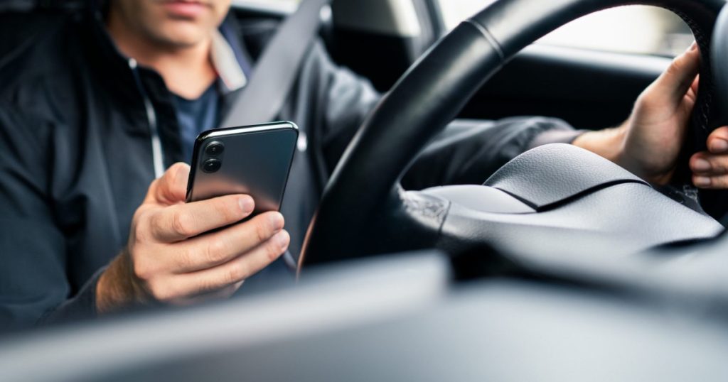 PSD vrea să elimine contractele de comodat din ridesharing. Ce s-ar putea schimba pentru șoferii de Uber și Bolt