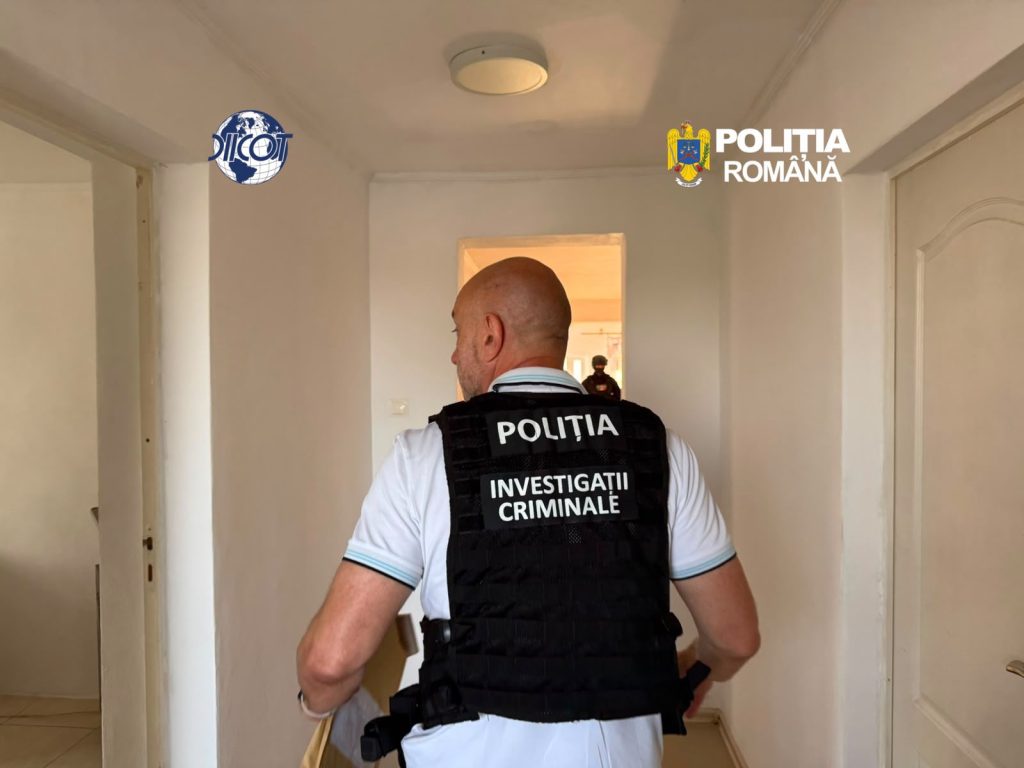 Anchetă la azile din vestul țării – peste 400 de oameni ar fi murit în ultimii șase ani și ar fi fost îngropați pe un câmp