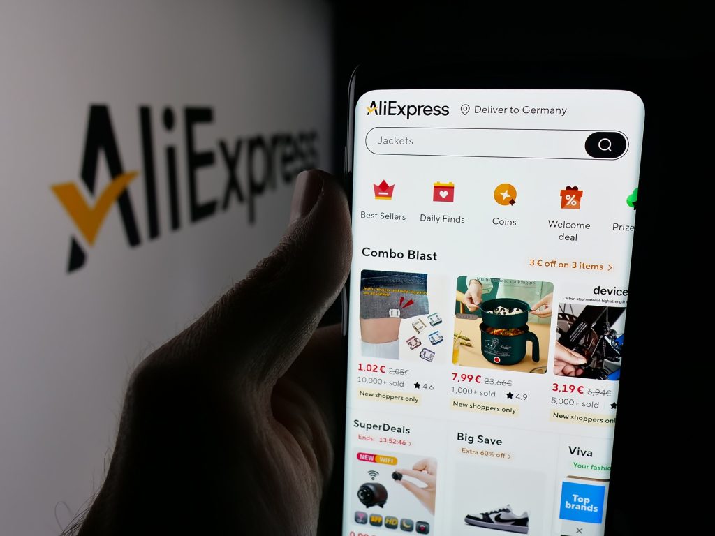 Amendă record pentru AliExpress în Europa: 550.000.000 de euro pentru vânzarea de produse contrafăcute