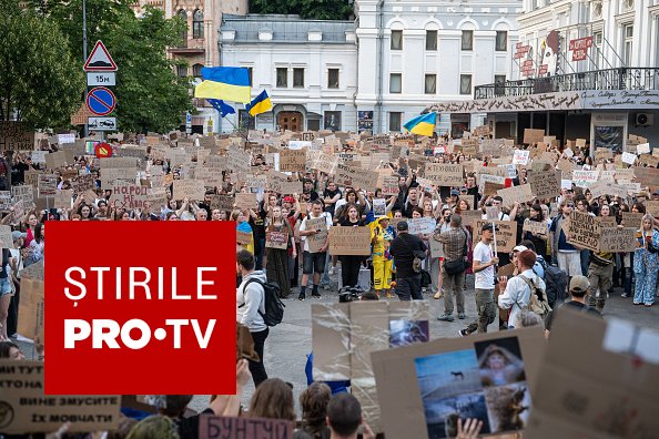 Protestele continuă în Ucraina pentru a cincea zi. Manifestanții cer revenirea lui Mykhailo Fedorov în Guvern. GALERIE FOTO