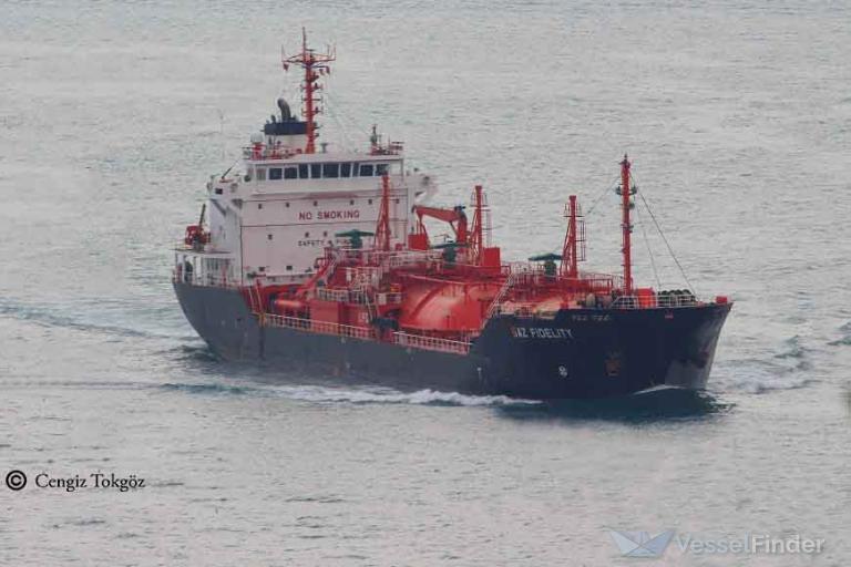 Noi detalii despre nava lovită în Marea Neagră: Avea la bord mii de tone de propan / Cum a fost salvat echipajul