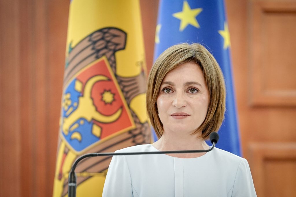 Un fost premier al Republicii Moldova a început demersurile de suspendare a președintei Maia Sandu