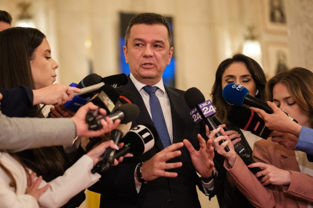 Parlamentul se întoarce din vacanță. Grindeanu cere sesiune extraordinară pe 27 iulie