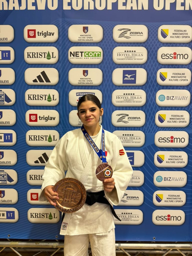 Laura Bogdan, judoka CS Unirea Alba Iulia, medalie de bronz la Campionatul European Open de Seniori de la Sarajevo