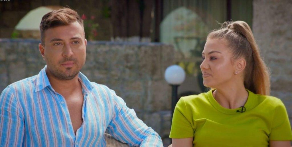 Clipe de coșmar pentru Valentin Sanfira! A fost la un pas de înec! Codruța Filip se afla lângă el