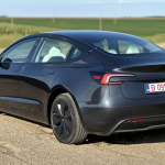 FOTO Vești Tesla pentru clienții din România: una bună, alta îngrijorătoare