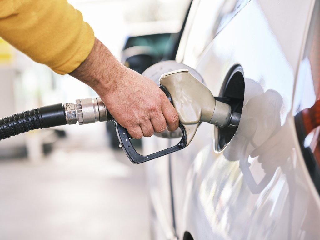 România, pe locul trei în Uniunea Europeană la scumpirea carburanților, potrivit datelor Eurostat