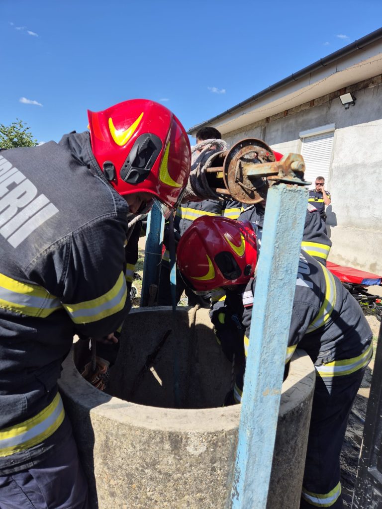 Bătrâna salvată dintr-o fântână, la Odoreu, de la 10 m adâncime