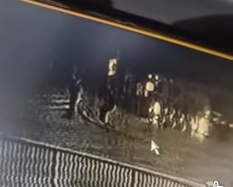 Au confundat indicatorul rutier cu o bară de dans. Două tinere, identificate după ce au distrus un indicator în Sângeorz-Băi