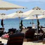 Cei mai mulți români își permit doar 3-4 zile de vacanță, organizate pe cont propriu - sondaj