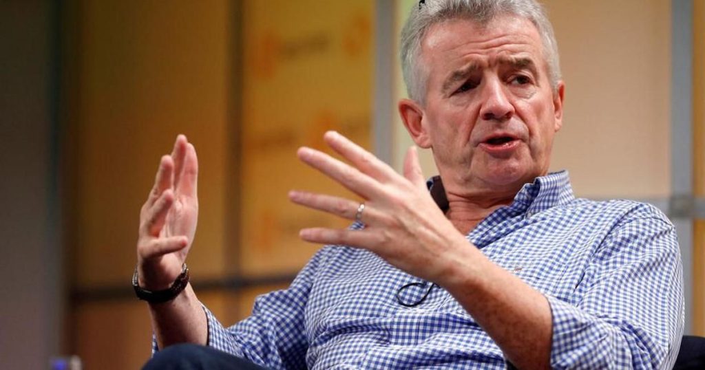 Șeful Ryanair neagă faptul că un bărbat ar fi fost aspirat pe geamul spart al unui avion: „Aceste afirmații sunt lipsite de sens”