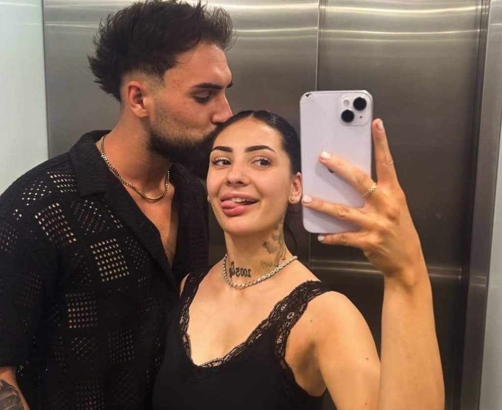 Cum a reacționat mama lui Alexandru când s-a întâlnit față în față cu Giulia. Fostul concurent a fost uimit