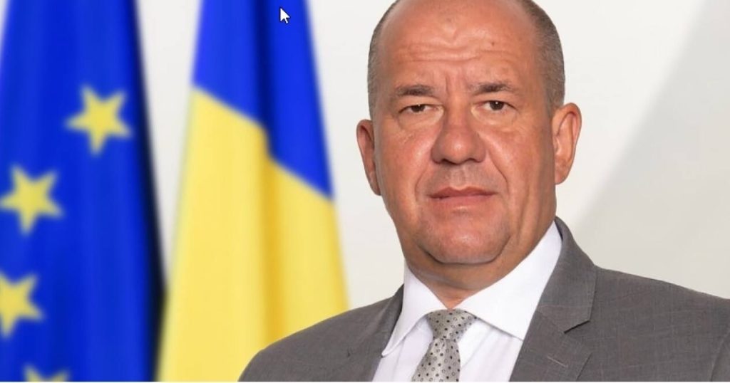 Fost secretar de stat Adrian Pintea, trimis în judecată după transferul unui apropiat pe un post public