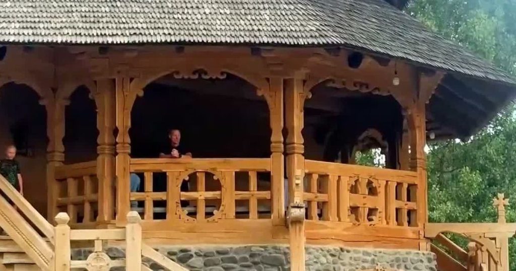 VIDEO Mănăstirea Bârsana, oază de liniște și spiritualitate în inima Maramureșului: ”Totul este superb”