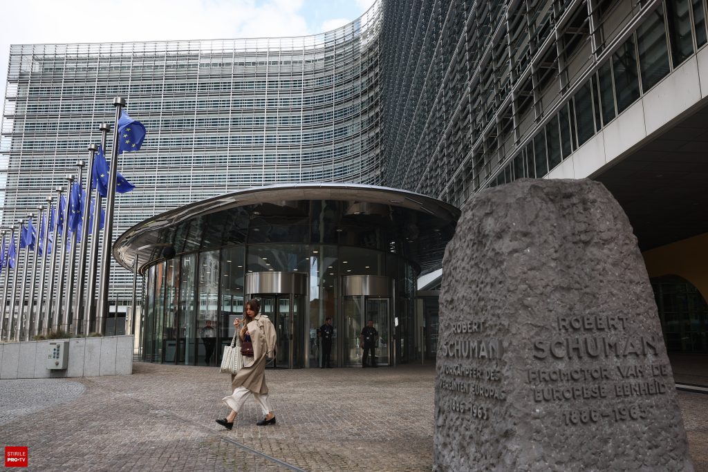 Au început înscrierile pentru stagiile plătite Blue Book ale Comisiei Europene. Cât este indemnizația lunară