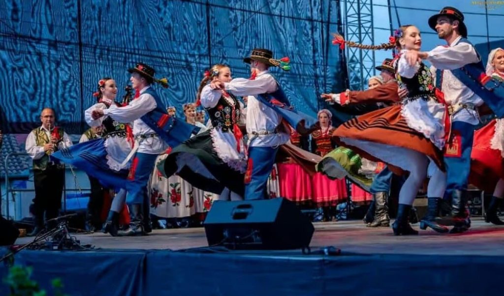 Festivalul Internațional de Folclor Aiud, în 30 iulie – 2 august 2026. Muzică, dans și port popular din 8 țări. Programul