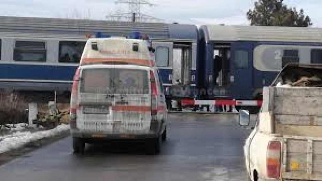 Persoană moartă, după ce a fost lovită de tren