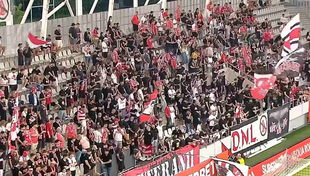 Universitatea Craiova, umilită de Dinamo cu scorul de 5-1, la Bucureşti, în Superligă