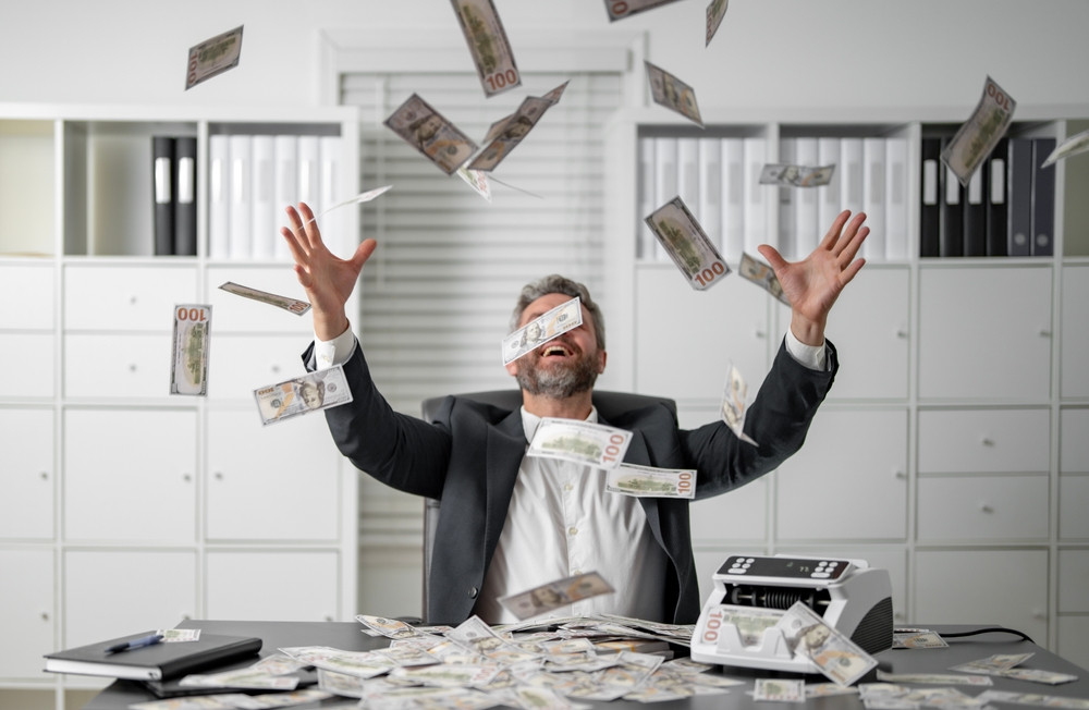 Băncile românești au bani și profituri mari, dar dau mai puține credite decât ar putea