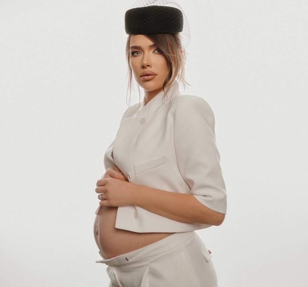 Iustina Loghin, momente cumplite după naștere! Soția lui Cornel Luchian a dezvăluit prin ce a trecut: ”Mă întrebam dacă va fi așa mereu”