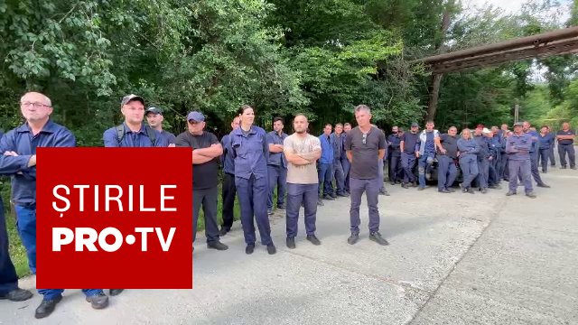 Protest la Uzina de armament Plopeni. Muncitorii se tem că vor fi concediați. „5.000 de lei salariu negociat, cu o primă”