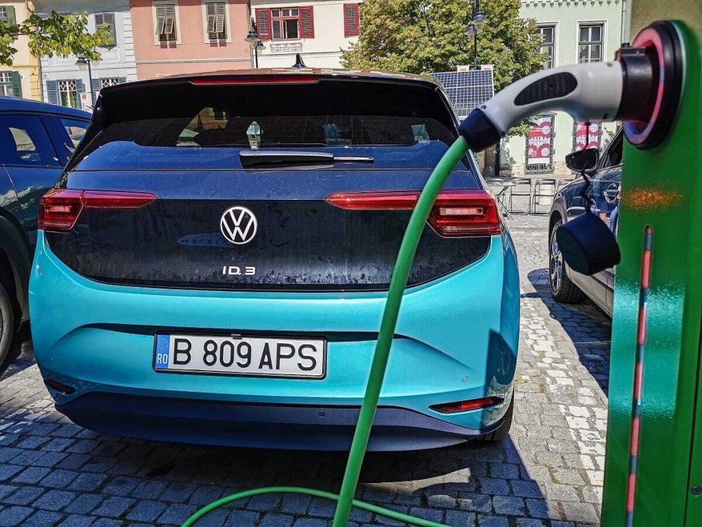 Cisnădie, Șelimbăr și alte șase localități preiau de la Primăria Sibiu 20 de stații de încărcare cumpărate prin PNRR