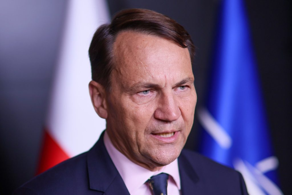 Polonia, reacție la dronele intrate pe teritoriul României. Mesaj de „condamnare fermă” transmis de șeful diplomației