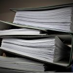 ANAF lansează controale la persoanele care au încasat bani din drepturi de autor și au depășit plafonul de TVA. Ce trebuie să știe cei vizați