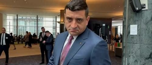 Politico: George Simion „moștenitorul lui Orbán” și „purtătorul de stindard al MAGA”. Liderul AUR atacă UE și cere alegeri anticipate