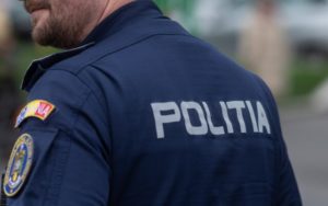 Urmărit național, prins în Bihor. Bărbat condamnat la doi ani de închisoare pentru infracțiuni rutiere