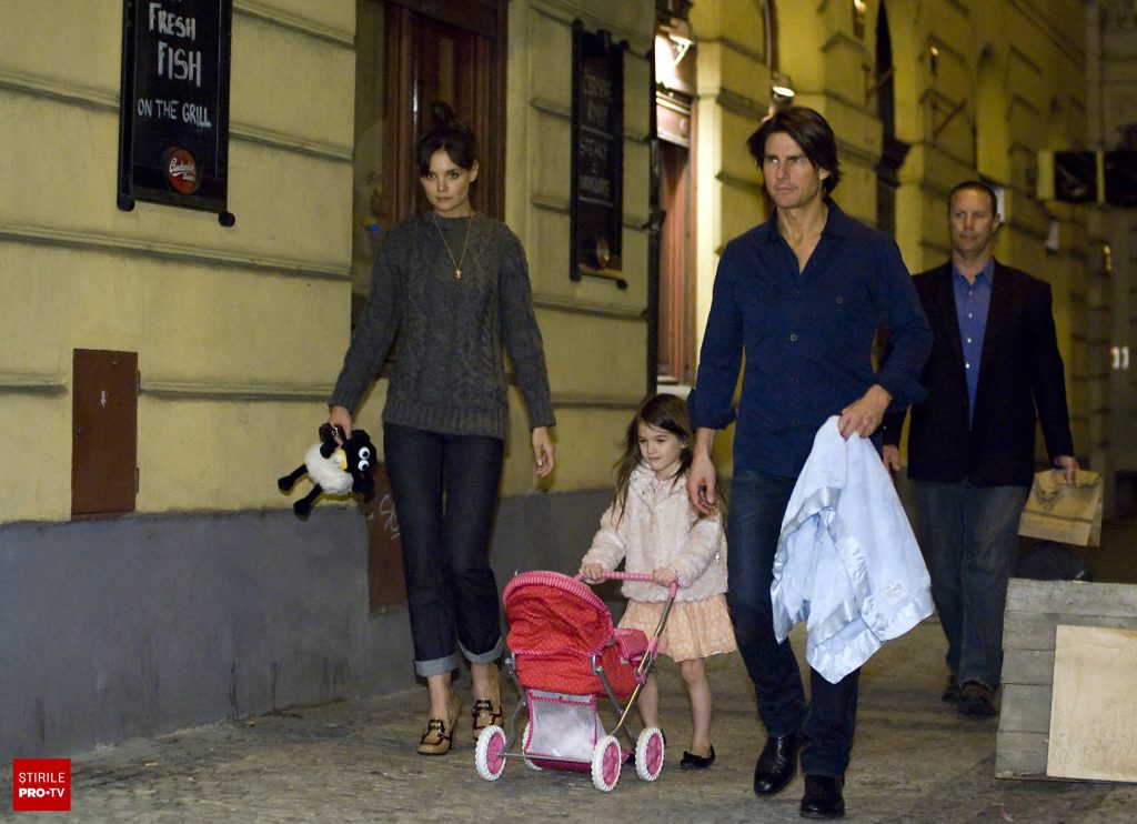 Fiica lui Tom Cruise și Katie Holmes a renunțat la numele celebrului actor. Care este motivul