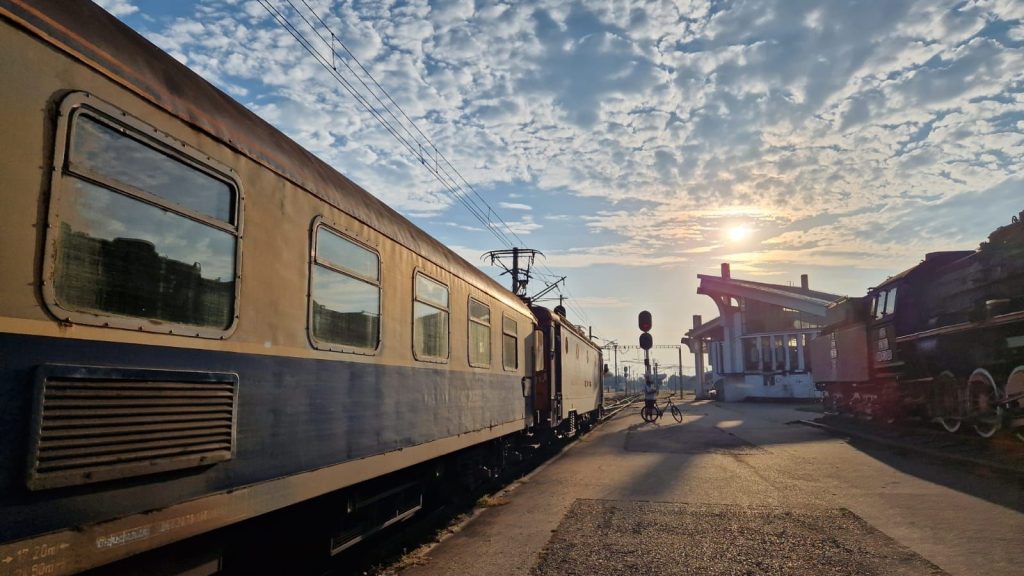 Ministrul Transporturilor explică de ce nu funcționează aerul condiționat în trenuri
