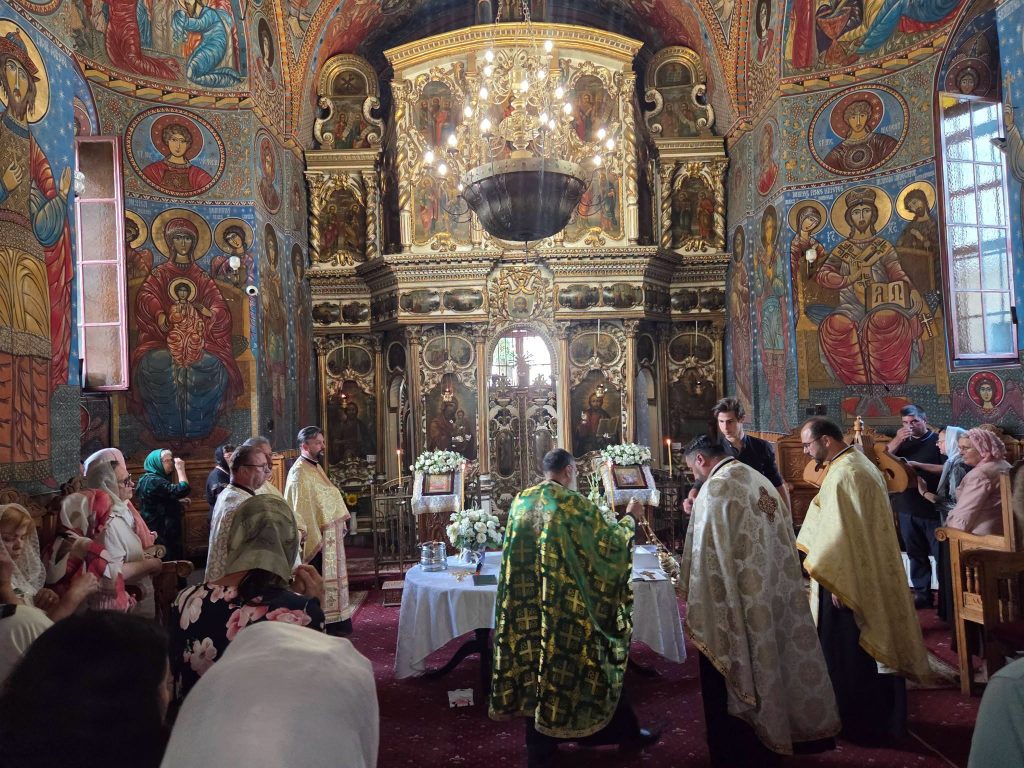 Rugăciune și binecuvântare la Biserica Uspenia: Să vă mângâie suferințele și să vă aducă pace