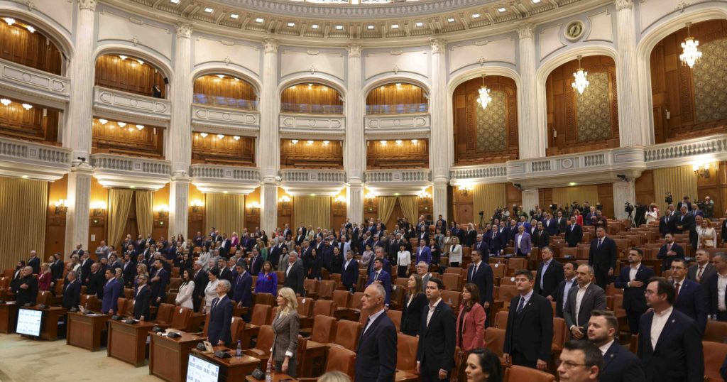 Legea integrității, motiv de scandal în Parlament. PSD: „Mascaradă constituțională”. USR: „De ce? Pentru că sună Lia?”