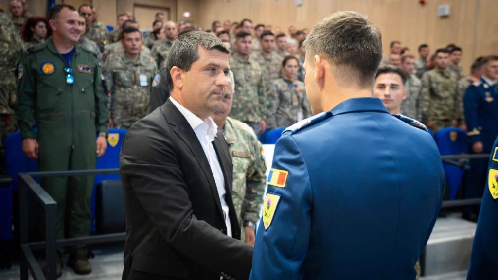 Zece militari ai Forțelor Aeriene Române au fost înaintați în grad pentru misiunile de apărare aeriană