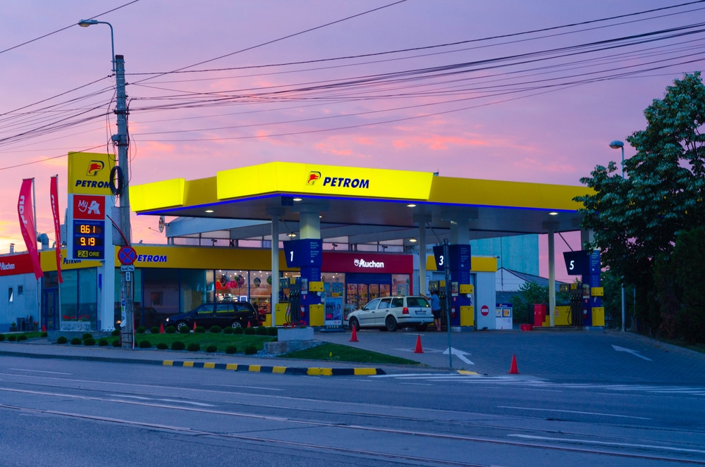 Petrom dă asigurări că există destul petrol pentru lunile august și septembrie