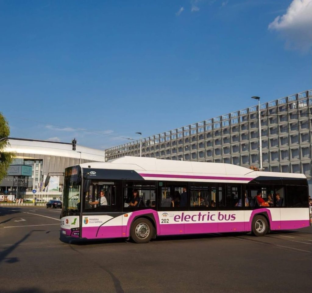 UNTOLD 2026 schimbă harta transportului în Cluj-Napoca: Cum vor circula autobuzele și tramvaiele în perioada festivalului