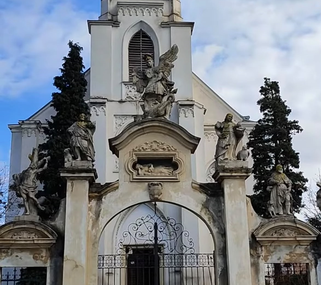 Cabinetul de curiozități clujene: Monumentele dedicate ciumei