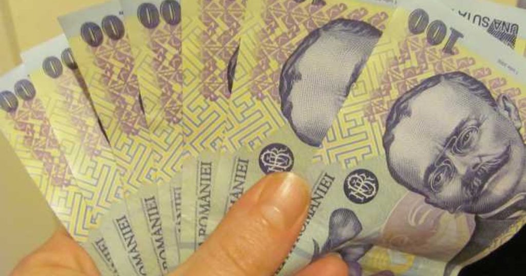 Salariul minim pe economie crește: cât vor primi românii de la 1 iulie și câți angajați sunt vizați de majorare