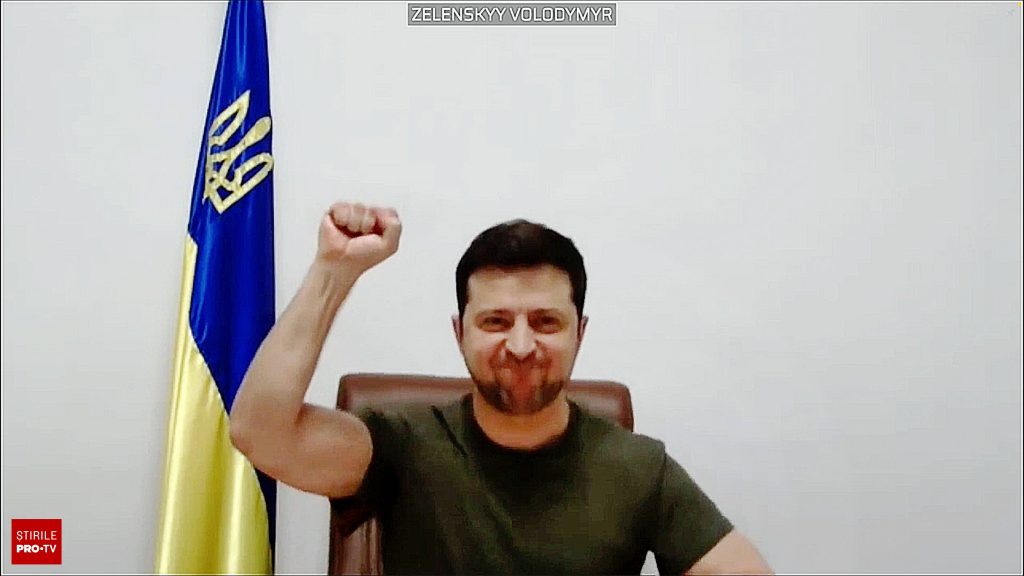 Volodimir Zelenski: Ucraina a lovit pentru a doua oară în Rusia o rafinărie de petrol aflată la 1.300 de km distanţă