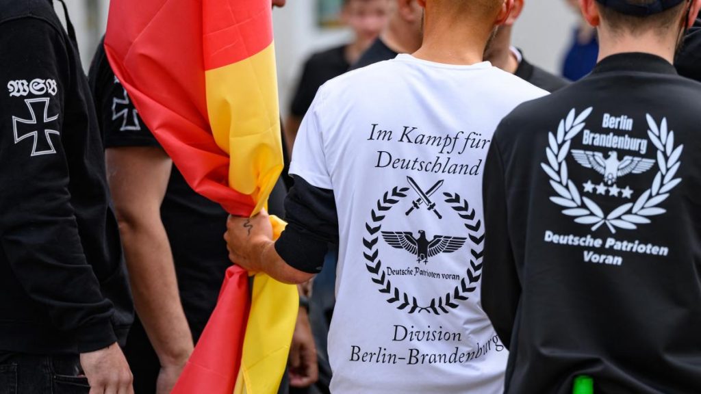 „Democrația e sub un asalt permanent”. Serviciile secrete spun că în Germania sunt aproape 60.000 de extremiști de dreapta