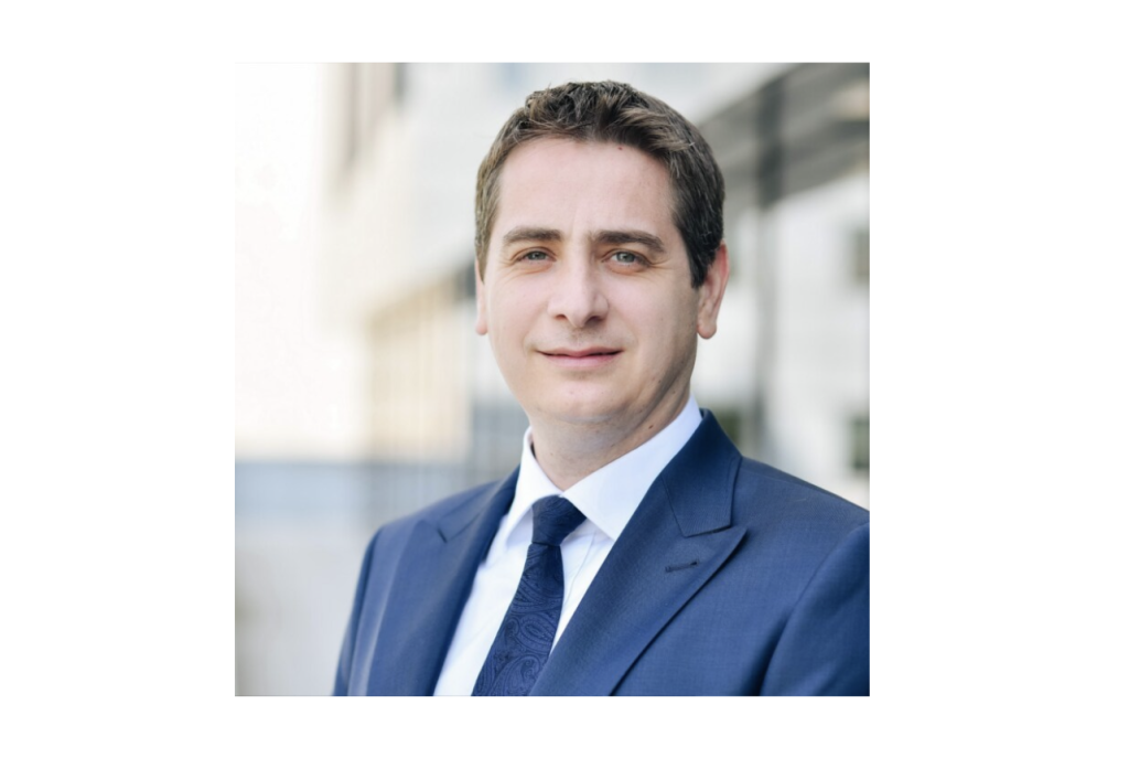 Studiu Deloitte: condițiile de piață și nivelul de pregătire pentru procesul de vânzare, factorii care determină companiile private să inițieze tranzacții de fuziuni și achiziții