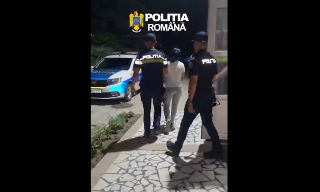 VIDEO: Tânără din Alba, reținută de polițiști. A condus fără permis o mașină cu numere false