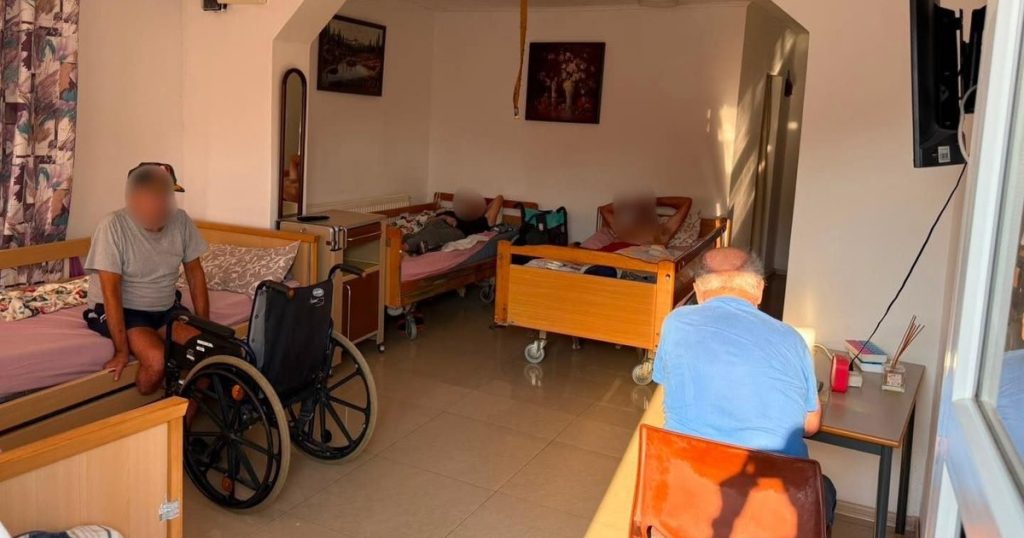 Sprijin de 19 milioane de lei pentru victimele din azilele din Bihor. Linie telefonică specială pentru familii