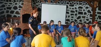 Polițiștii sătmăreni au dat startul Campaniei Naționale de prevenire a bullyingului și cyberbullyingului